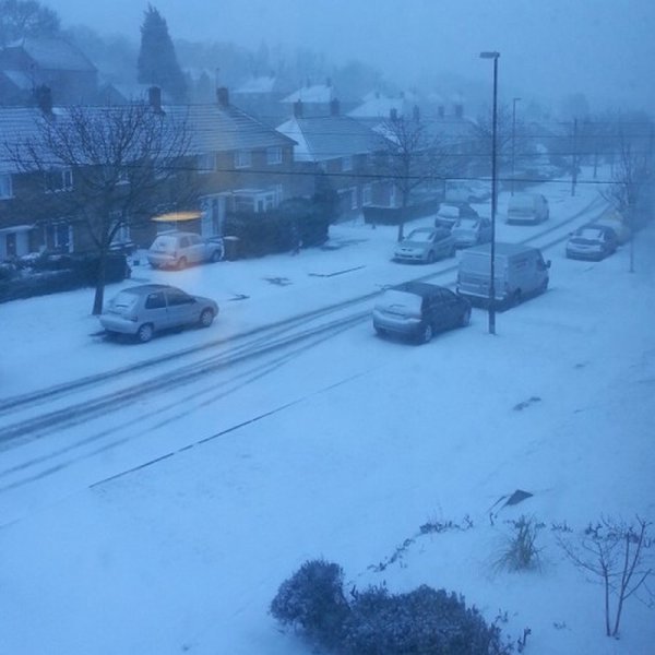 Furniture Hire UK plough on through the snow