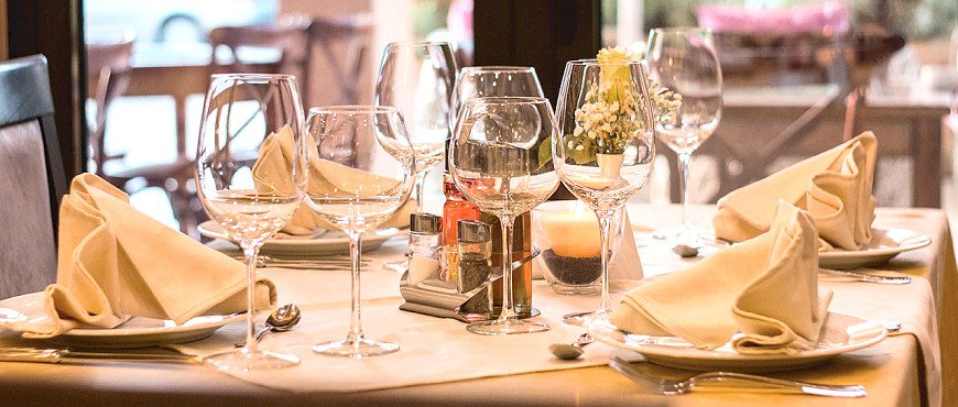 A Guide To Choosing The Right Wine Glasses