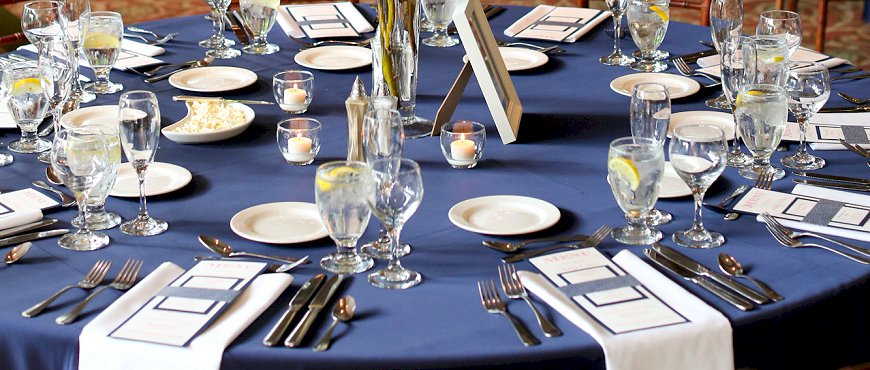 Weddings 2017 - Why Navy Blue Is Enjoying A Revival